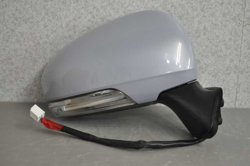 30 プリウス S 前期 (ZVW30) H.21 右 ドアミラー 動作保証 ムラカミ 電格 7P ウィンカー 付 8V0 水色 9316 002865 87910-47140 S014463拍卖
