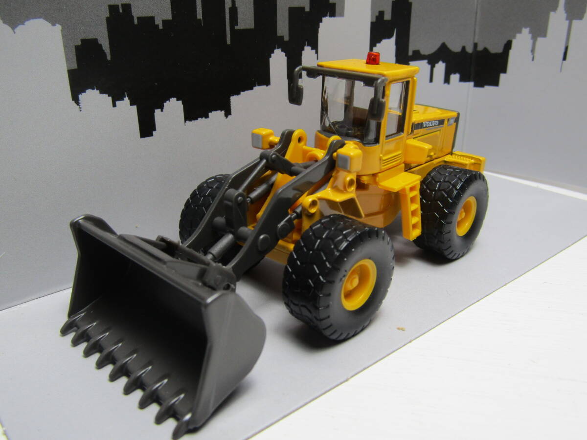 VOLVO ボルボ ブルドーザー L1500C 1/72 Cararama スウェーデン 建設重機 EU ジオラマ 拍卖