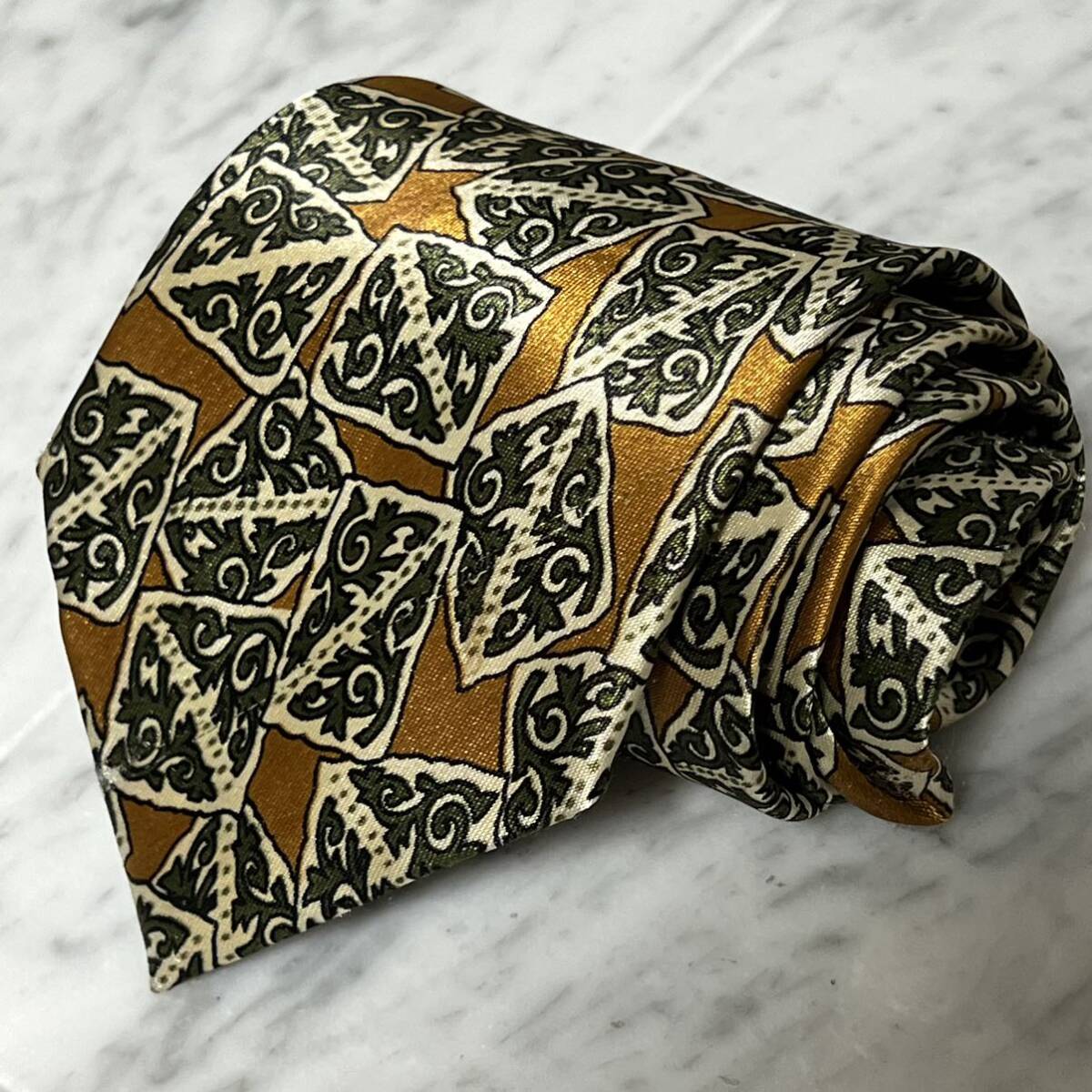 770円~ Yves Saint Laurent ネクタイ ブラウン カーキ 総柄 (GREEN B1)拍卖
