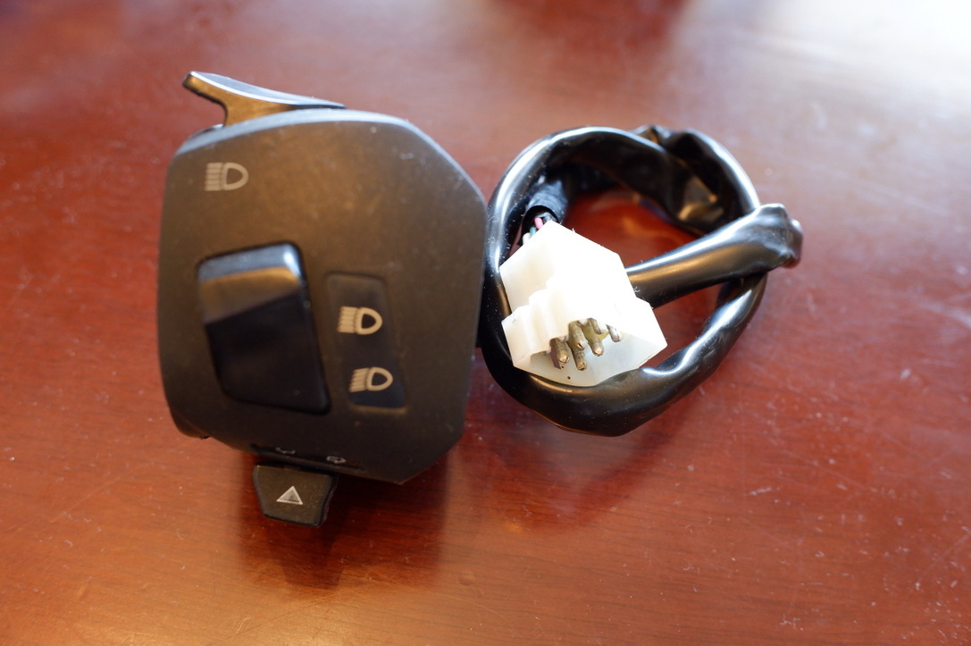 KTM690 デュークR 左スイッチ 中古拍卖