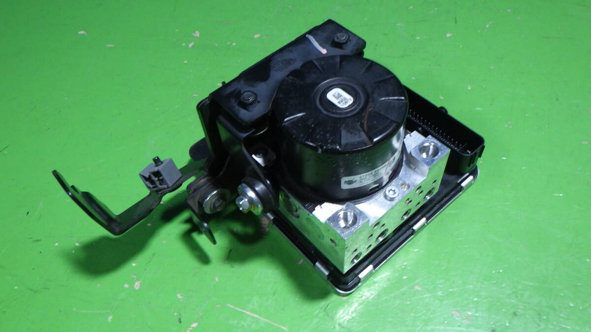 60823-3 ノート E13 ABS ブレーキ アクチェーター 47660-6XK0A 純正 中古 棚25拍卖