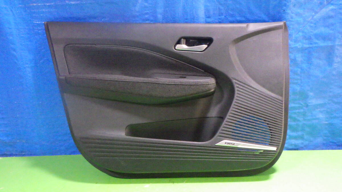 60828-4 ノート E13 フロント 左 ドアトリム 黒布/プラスチックタイプ 80901-6XJ0A 純正 中古 棚上拍卖