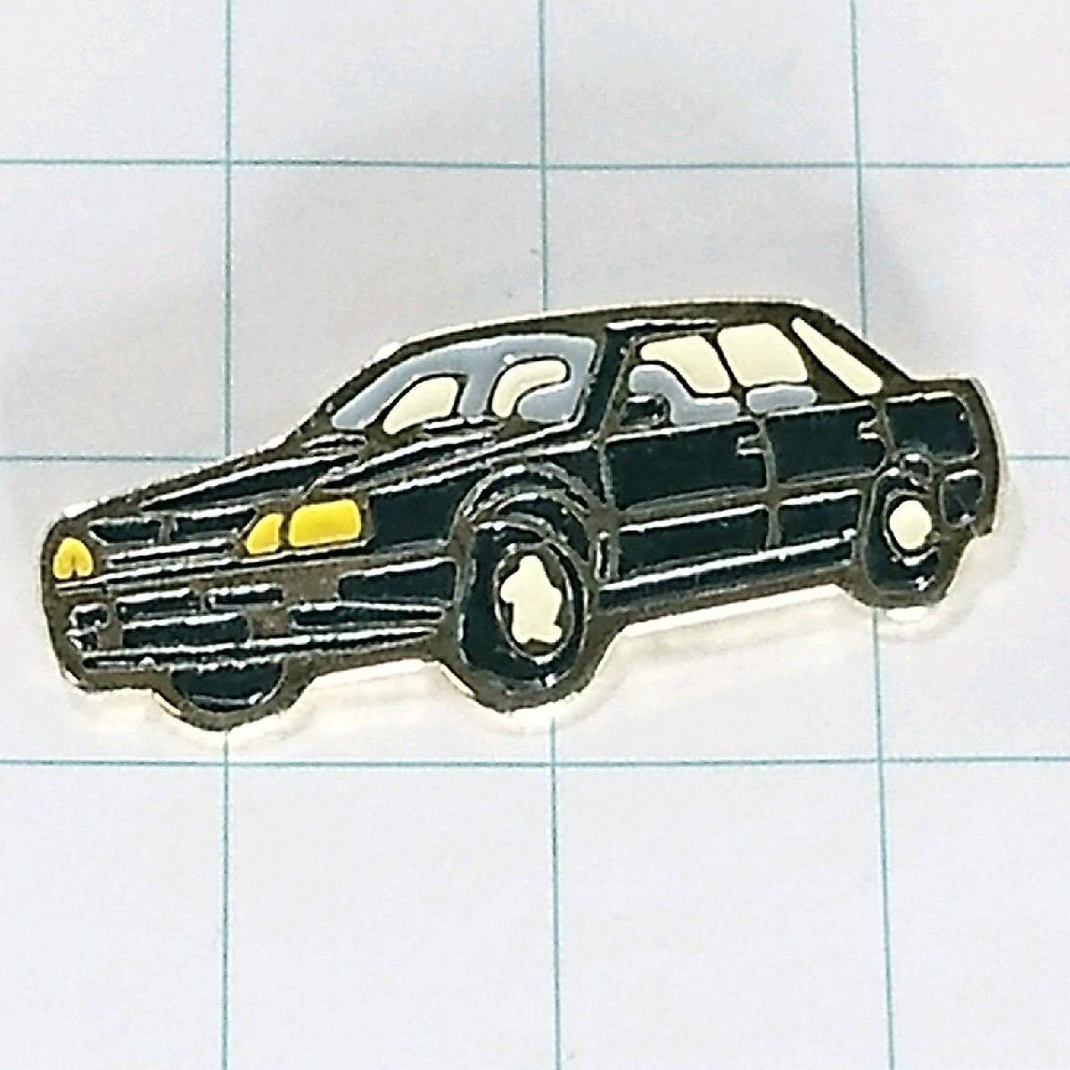 送料無料)ルノー R21 レトロカー 自動車 ピンバッジ ピンズ A25548拍卖