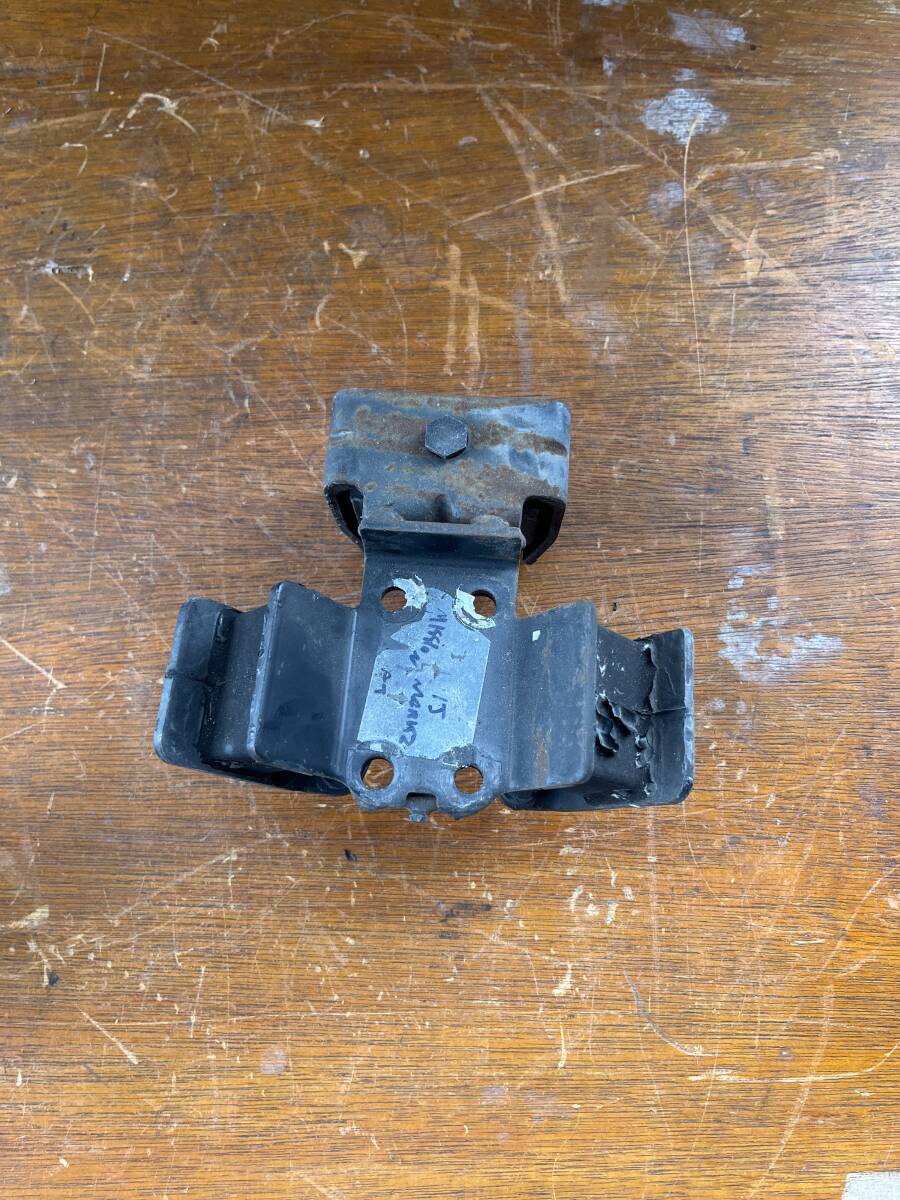 トヨタ J1JZ ミッションマウント マーク2 チェイサー クレスタ ヴェロッサ JZS171 クラウン拍卖