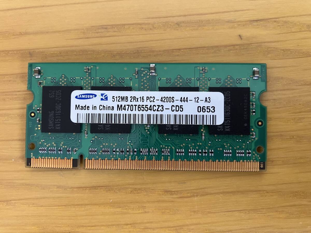 中古メモリ SAMSUNG 512MB 2Rx16 PC2-4200S-444-12-A3 1枚拍卖