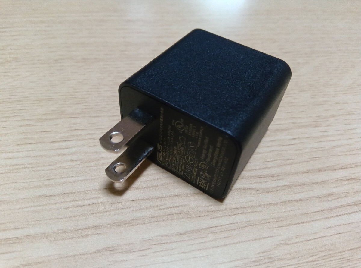 ASUS ACアダプター PA-1070-07 5.2V1.35A拍卖