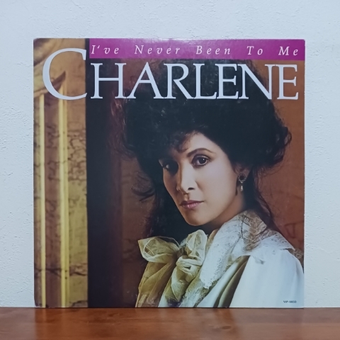 LP/ シャーリーン☆CHARLENE「愛はかげろうのように / I’VE NEVER BEEN TO ME」ライナーノーツ付拍卖