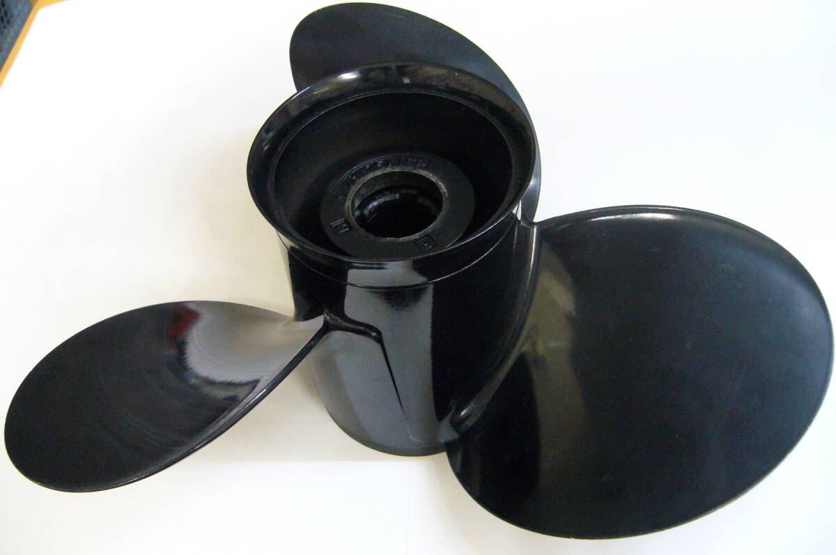 中古品マーキュリー船外機用 純正プロペラ 1拍卖