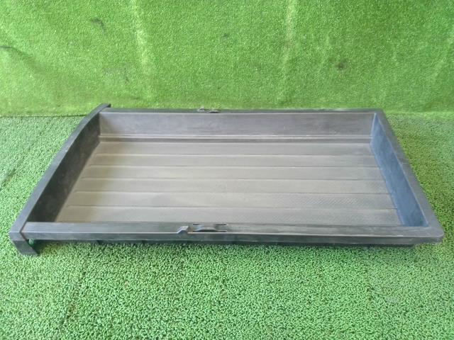 エクストレイル LDA-DNT31 ラゲッジトレイ K23 左側 純正OP オプション拍卖