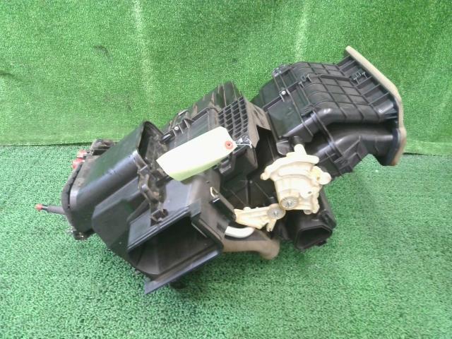 NV350キャラバン LDF-VW2E26 A/Cクーリングユニット QM1 27100-3XA0A ヒータユニット拍卖