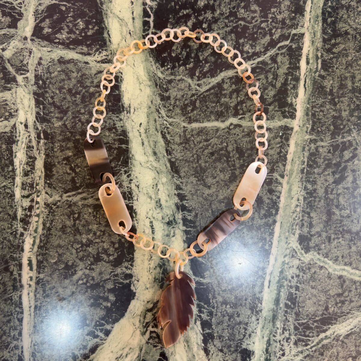 【新品】水牛の角ペンダント★ネックレス アクセサリー ブラウン 茶系 天然素材拍卖