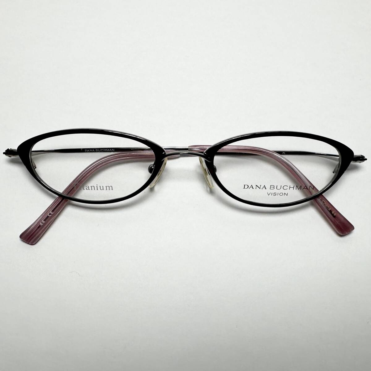 Dana Buchman ディナ・バックマン 正規新品 メガネ アメリカ 純正ケース付き / 米国ブランド / AVA PLUM 45サイズ / レディース 拍卖