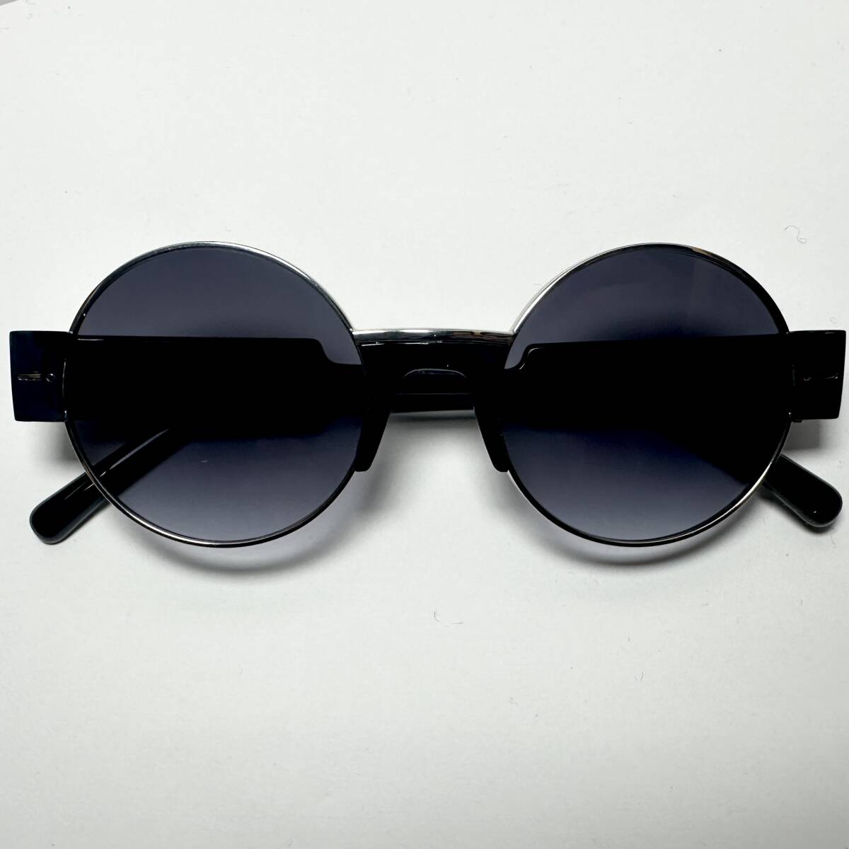 円形 イタリア製サングラス Italia Independent イタリアインディペンデント 正規新品 純正ケース付き / メガネ拍卖