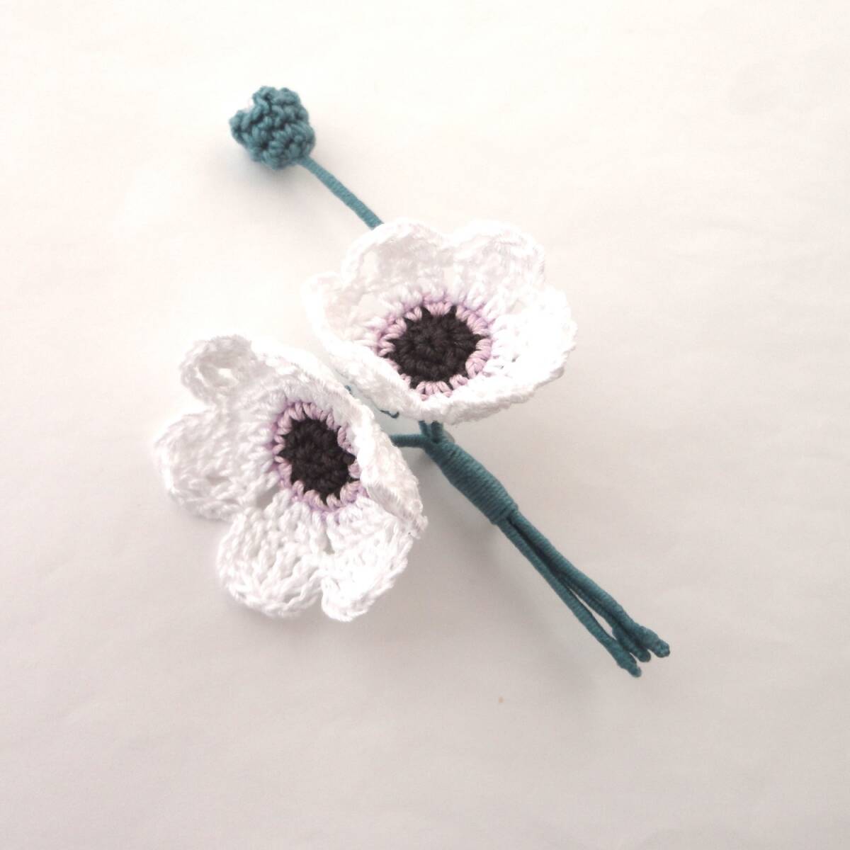 アネモネのブローチ*コサージュ*ワイヤー*WH*レース編み*ハンドメイド*b644拍卖