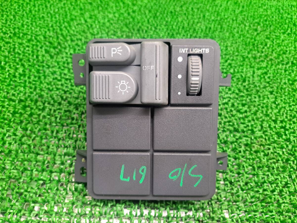 ★送料600円 617 シボレー S10 ヘッドライトスイッチ拍卖