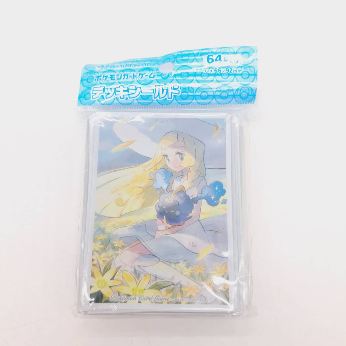 S6393Q● ポケカ ポケモンカード デッキシールド リーリエ&コスモッグ スリーブ コレクション カワイイ 株式会社ポケモン ポケモン拍卖