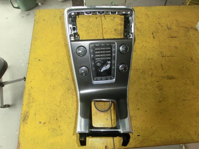 ★ボルボ V60 センター パネル 平成27年 DBA-FB4164T エアコン スイッチ 08648779 T4 SE 5.3万km 即決あり拍卖