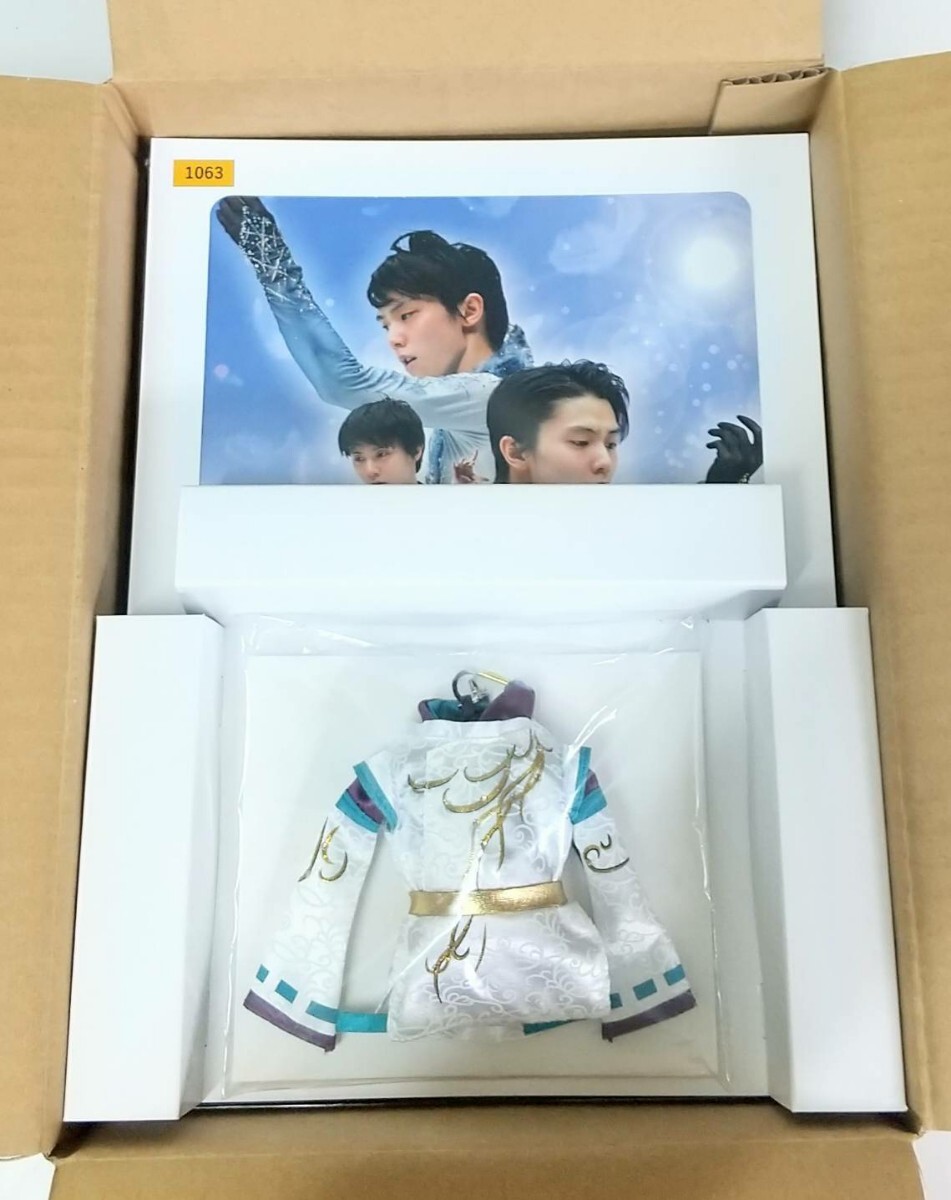 羽生結弦プレミアムセット/One and Only/ フレーム切手/特製SEIMEIチャーム/自筆サイン(印刷)入りフォトサイン色紙/2019年/希少品/№1063拍卖