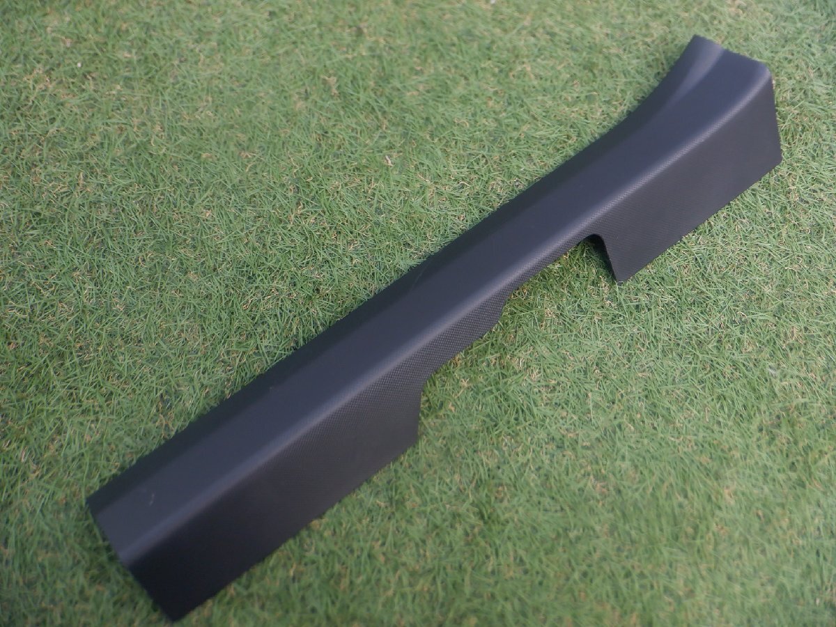 新車外し品 トヨタ純正 A200A A210A ライズ RIZE スカッフプレート パネル 67913-B1070 フロント 右側 m-24-8-242拍卖