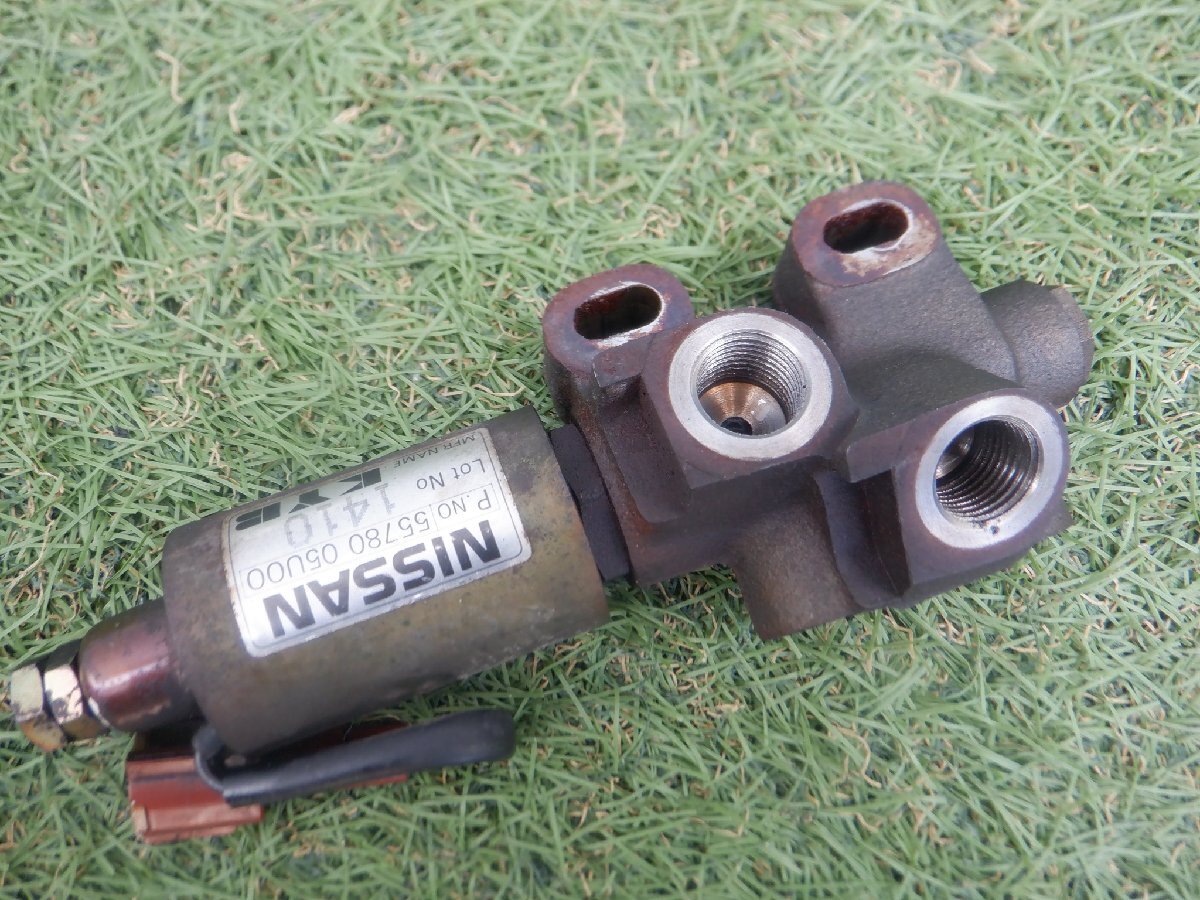 日産純正 BNR32 スカイライン GT-R GTR RB26DETT ハイキャスラックコントロールバルブ 55780-05U00 m-24-8-311拍卖