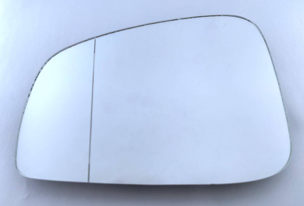 (送料込) ルノー MEGANE メガーヌ(MK3) ドアミラーガラス左側【新品】2008-2016年拍卖