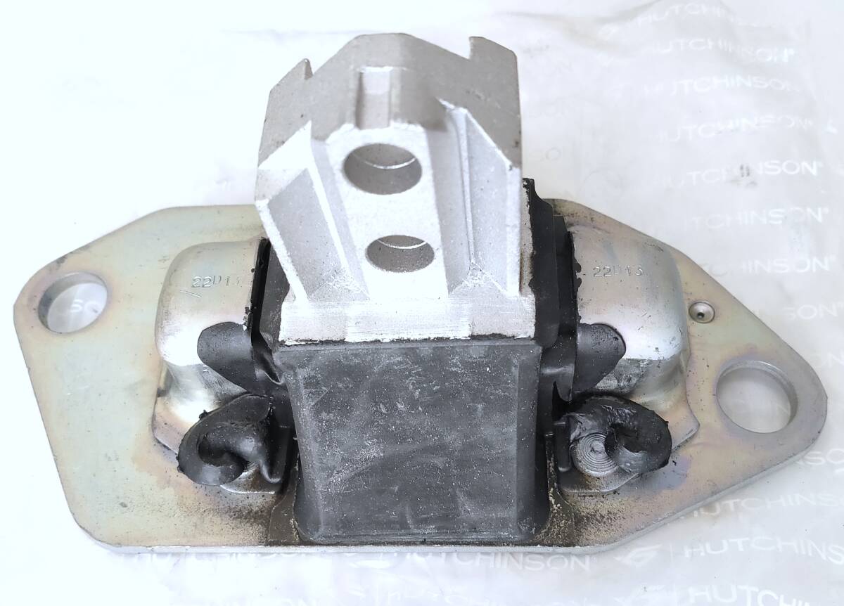 (送料込) ボルボ V70 S60 S80 XC90 エンジンマウント右下【純正供給メーカー製・新品】8624757他拍卖