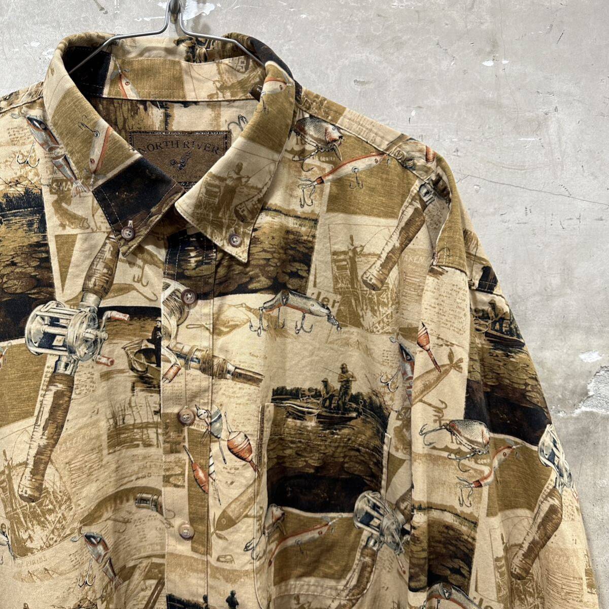 US古着NORTH RIVER BDシャツ ルアーフィッシング柄 長袖拍卖
