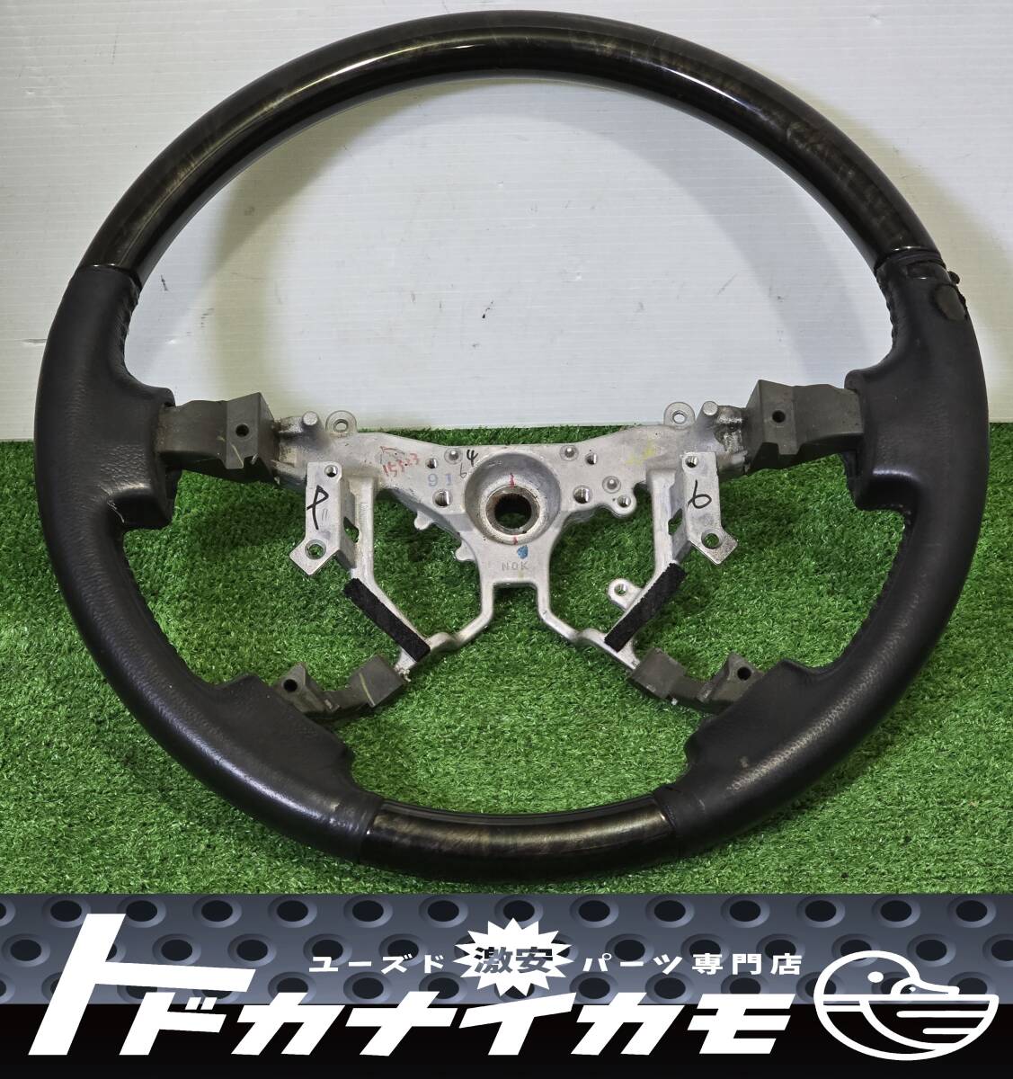 ★送料無料★トヨタ純正 黒木目 200系 ハイエース ダークプライム ウッド ステアリング ハンドル 45102-60270 再販70ランクル washitu拍卖