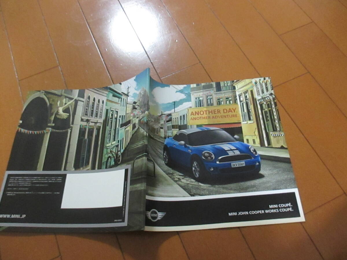 新ト39573 カタログ ■ミニ● MINI COUPE JOHN COOPER WORKS●2011 発行●38 ページ拍卖