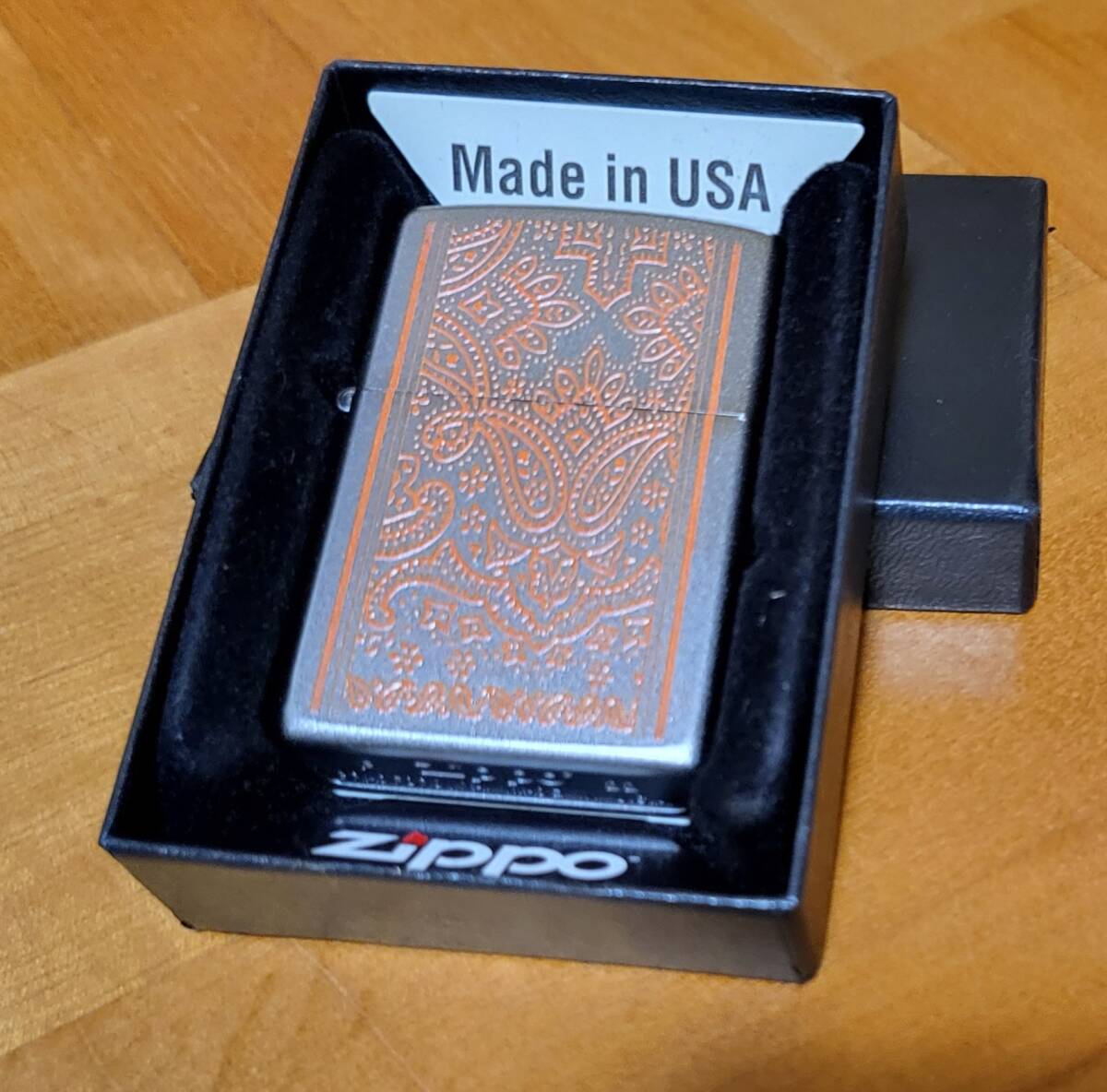 【新品】Zippo 205 Marlboro Orange Paisley 2022年製拍卖