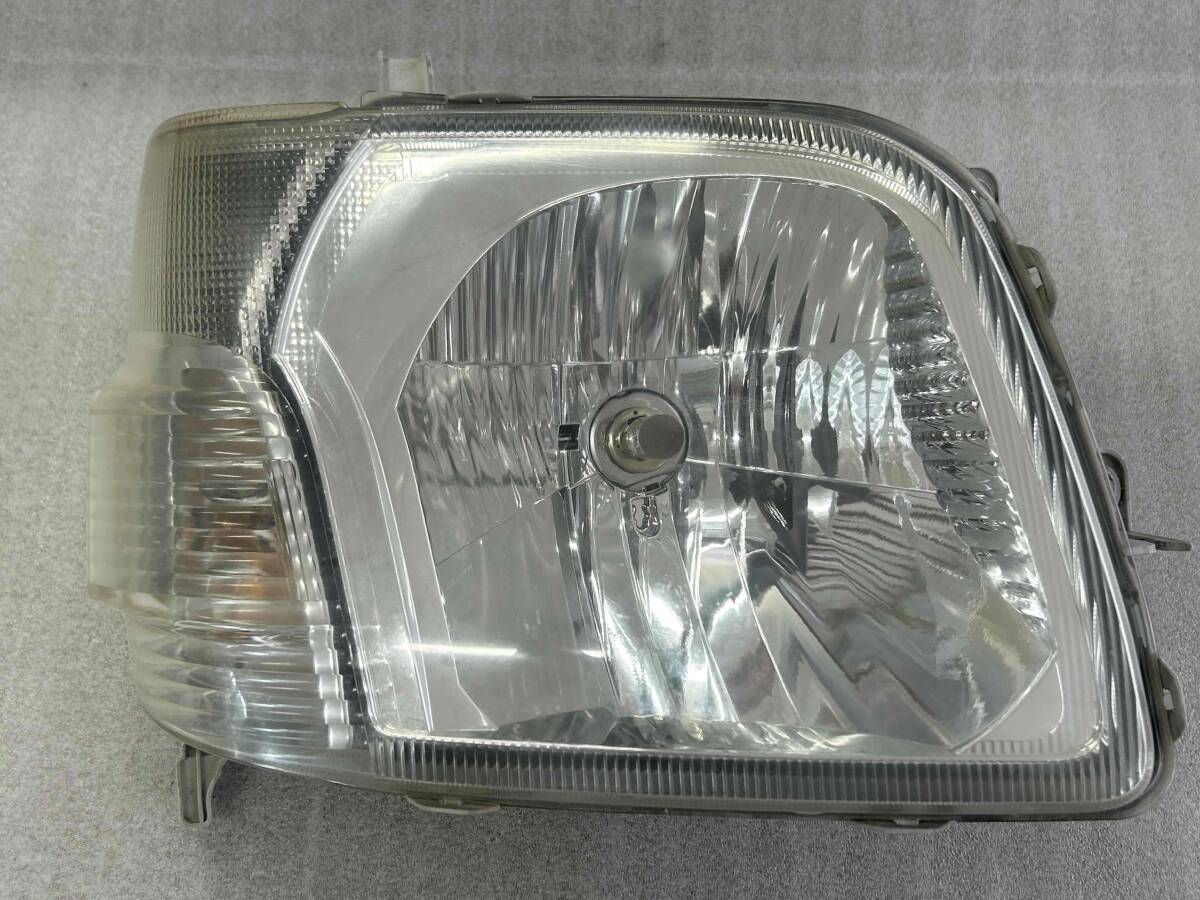 ダイハツ ハイゼットS321V S331Vヘッドライト右 KOITO 100-51771 【バルブ付き】拍卖