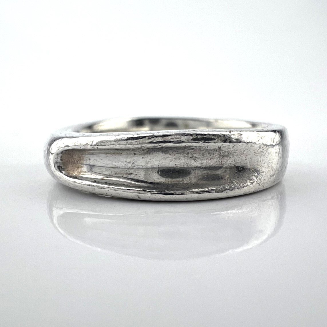 【77】 SV925 リング シルバー リング オシャレ シンプル 幅広 厚み 1.5-2.7mm #16 幅 4.3mm 5.1g (1703)拍卖