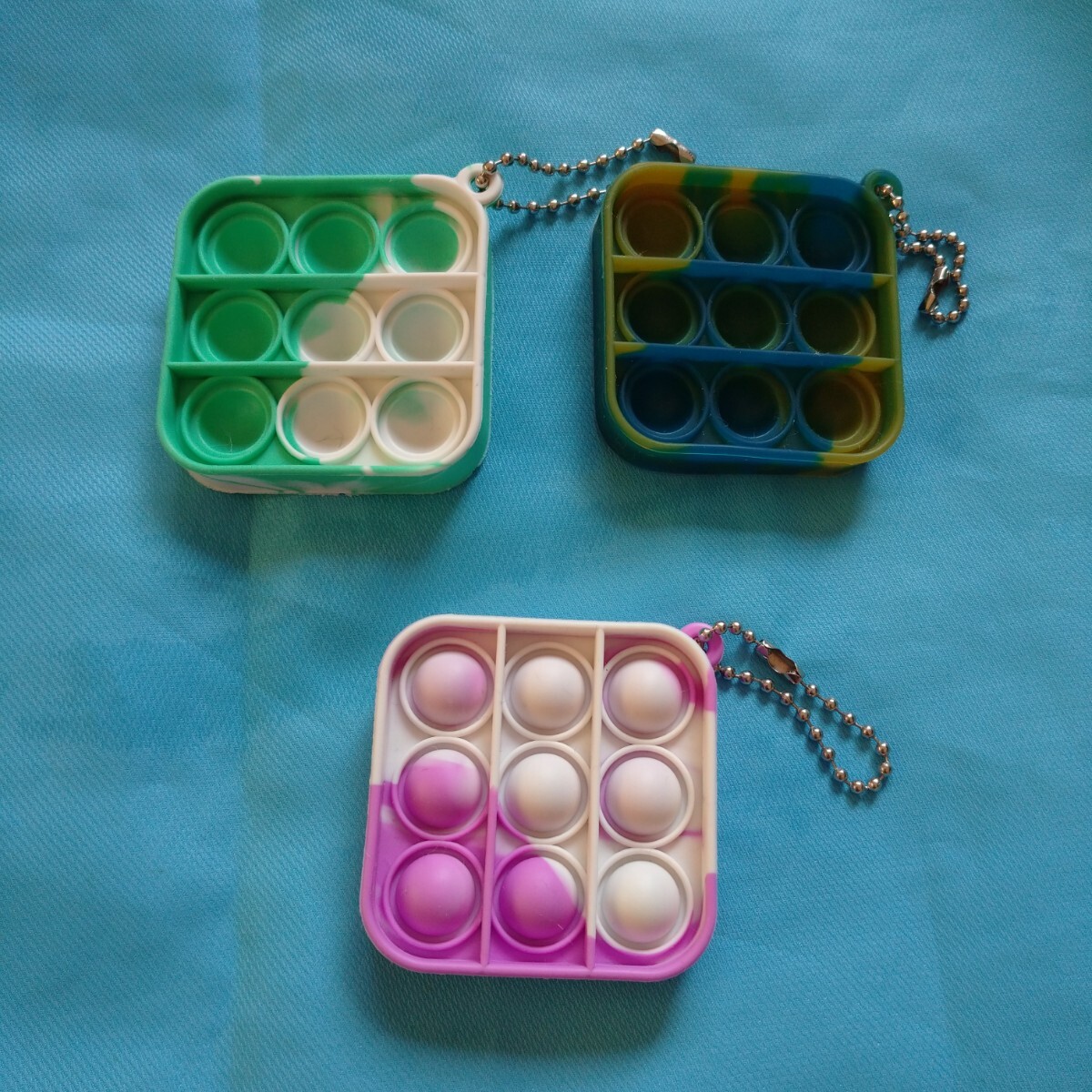 即決!無限プチプチ色違い3点ぷちぷちおもちゃキーホルダー拍卖