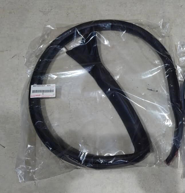 ●新品 トヨタ JZA80 スープラ 純正 ルーフ サイドレール ウェザーストリップ モール 右 RH TOYOTA Roof side rail weather strip molding拍卖
