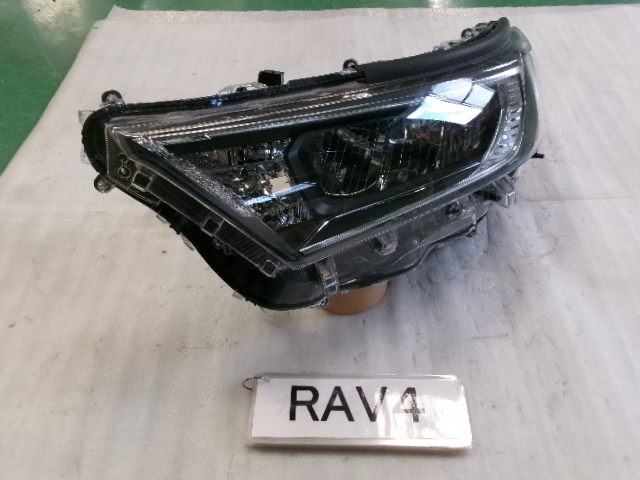 ラブ4 MXAA54 左ヘッドランプユニット LED 即決 6949拍卖