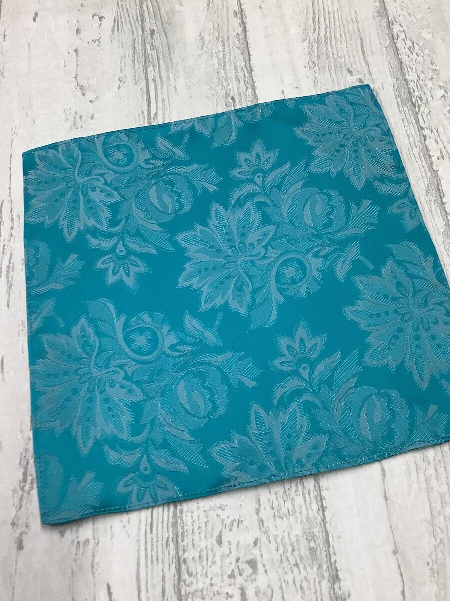 新品 最高級生地使用の花柄ポケットチーフ グリーン系 日本製シルク100%京都織物使用拍卖