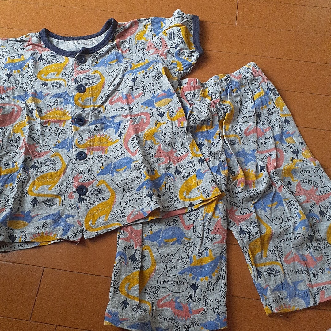 パジャマ 半袖パジャマ アンパサンド キッズ120 男の子 こども服 上下セット 男児 Sale Kids 半ズボン 恐竜 グレー 総柄 子供服拍卖
