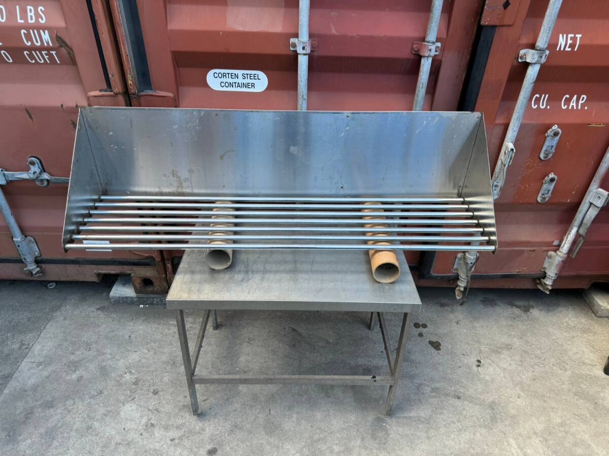 な1529-5【綺麗に洗浄してからお届け致します!】パイプ棚/平棚 W1350×D350×H350 W1400 飲食店/厨房/店舗/業務用 引取り歓迎☆拍卖