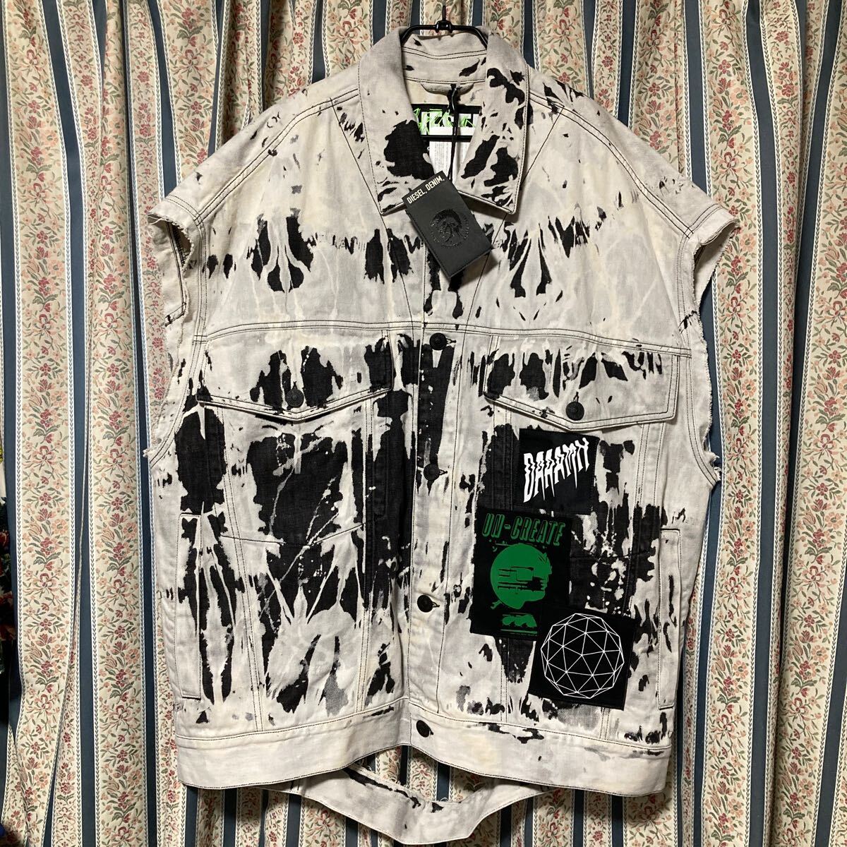 新品 Diesel ディーゼル オーバーサイズ ノースリーブ ブリーチデニムジャケットビッグシルエット ロゴワッペン パッチGジャン ベスト ジレ拍卖