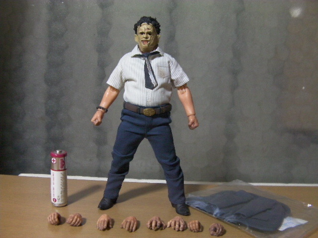 正規品 パーツバラ売り メズコ ワン12コレクティブ テキサス・チェーンソー 1/12スケール 検索 マーベルレジェンド拍卖