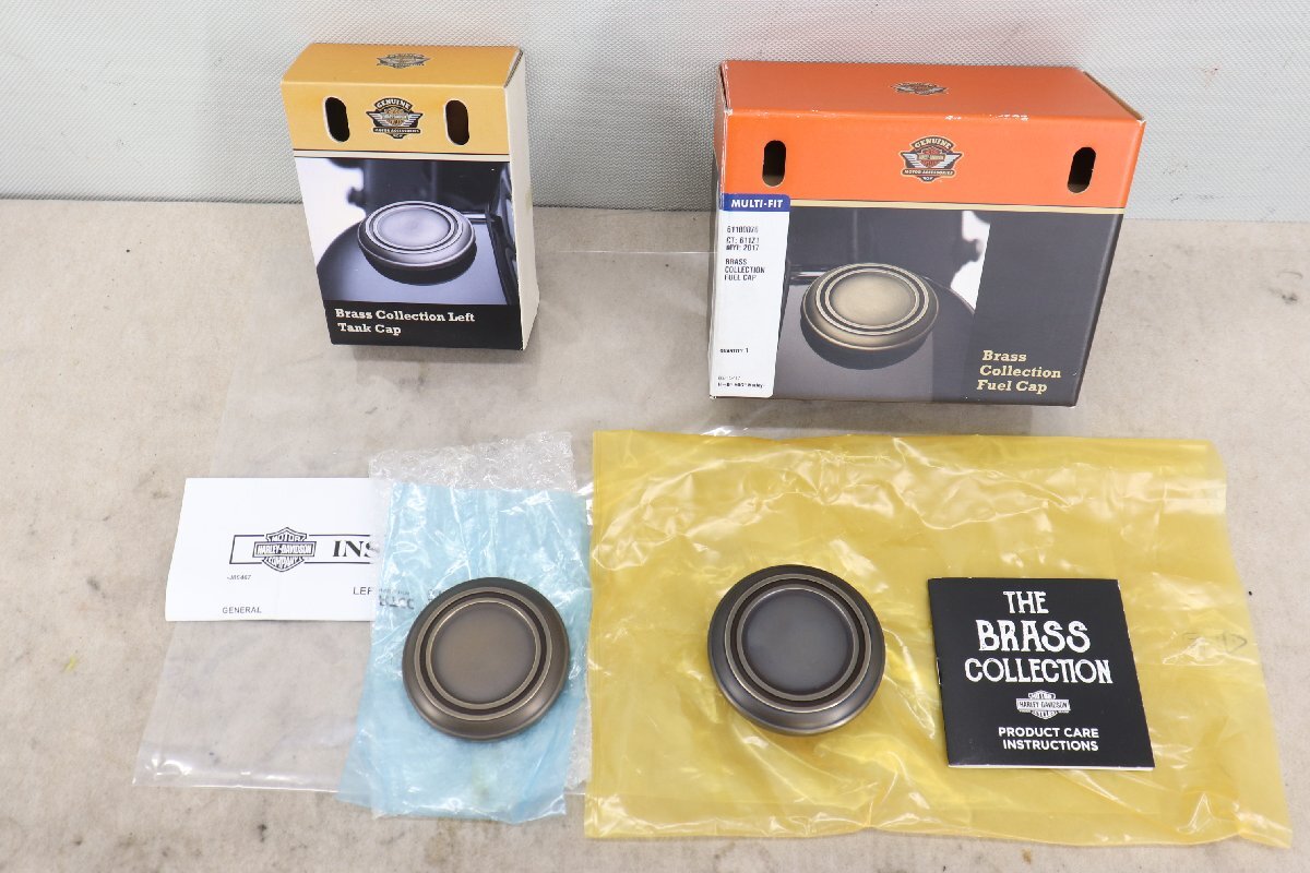 327616 ハーレー ソフテイル 18年~ 純正 ブラス タンクキャップ 左右セット 未使用品 61100076 57300165拍卖