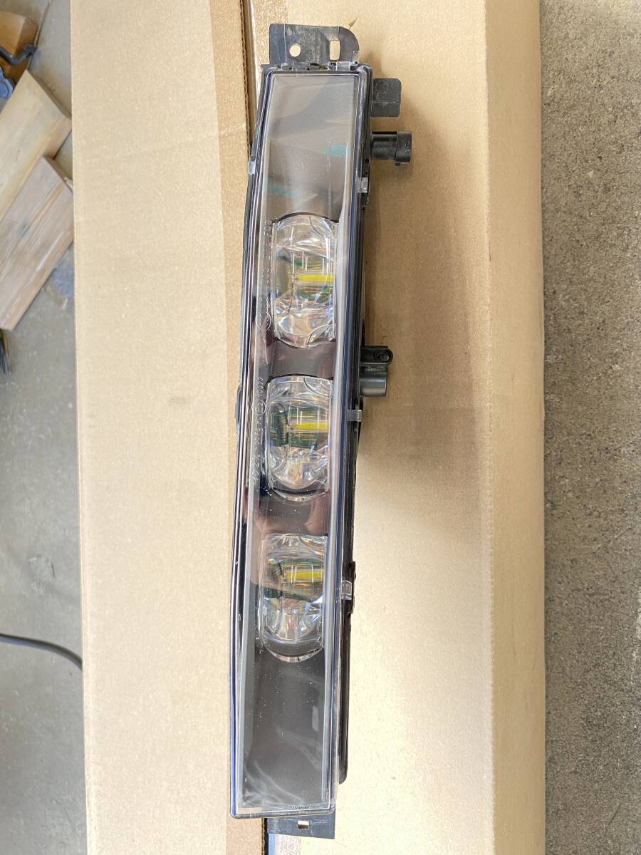 F06 BMW 6シリーズ 左フォグライト 2408-2008拍卖