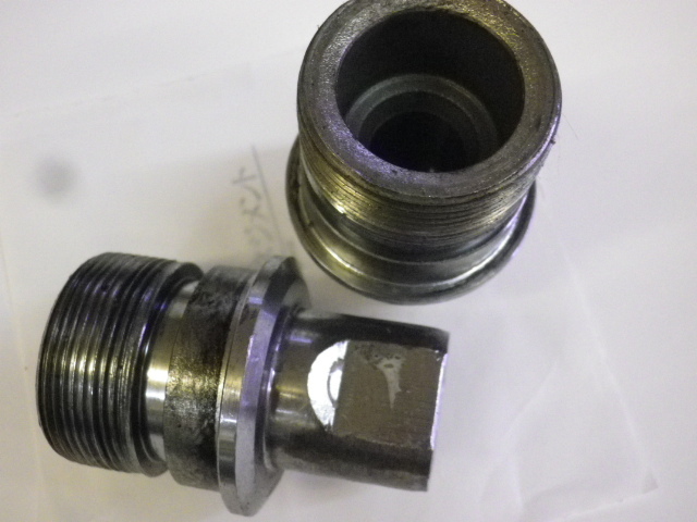 ハーレー1340EVO FXTC系 純正フロントフォークTOPボルト 左右2個SET ねじナメなし 1990年FXSTC1340EVO外し拍卖