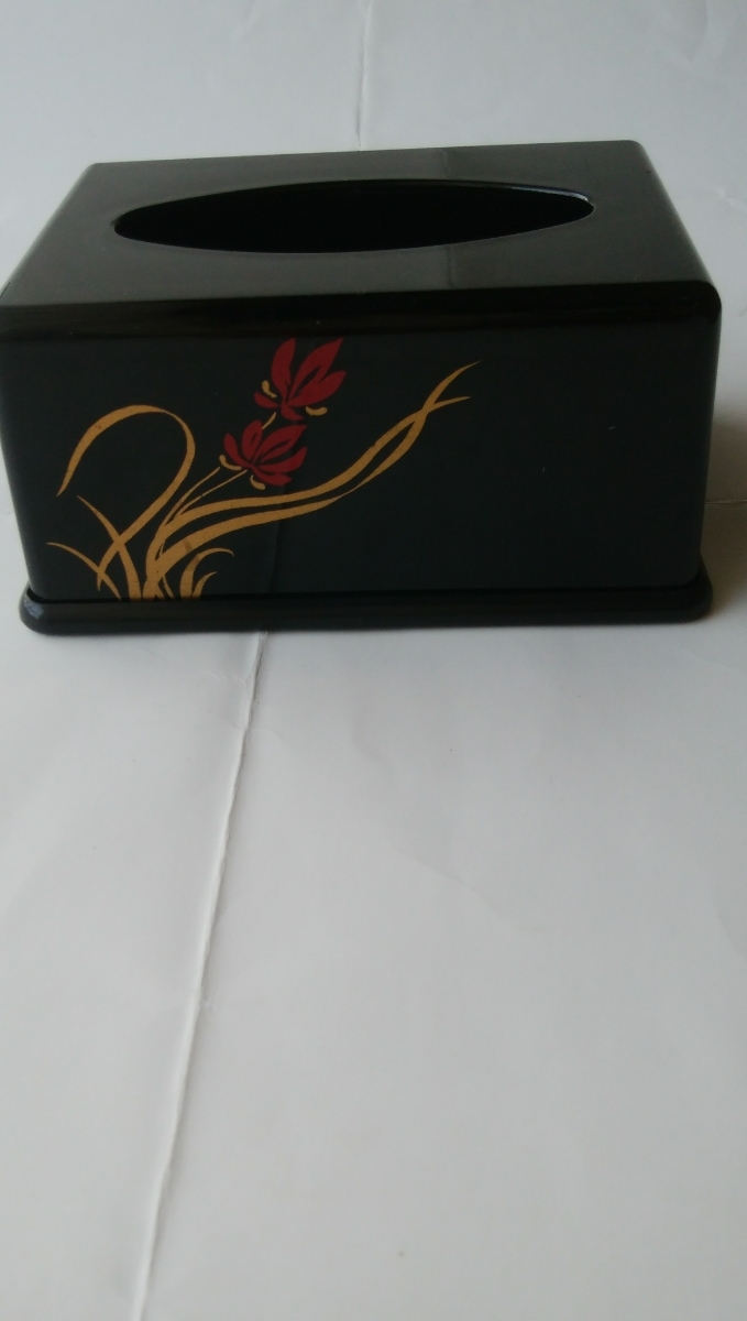 値下げ!未使用!ティッシュペーパー用ボックス 黒地に赤花が高級感と上品さを~ 手頃なサイズ レトロ プラスチック 約9×12×H6拍卖