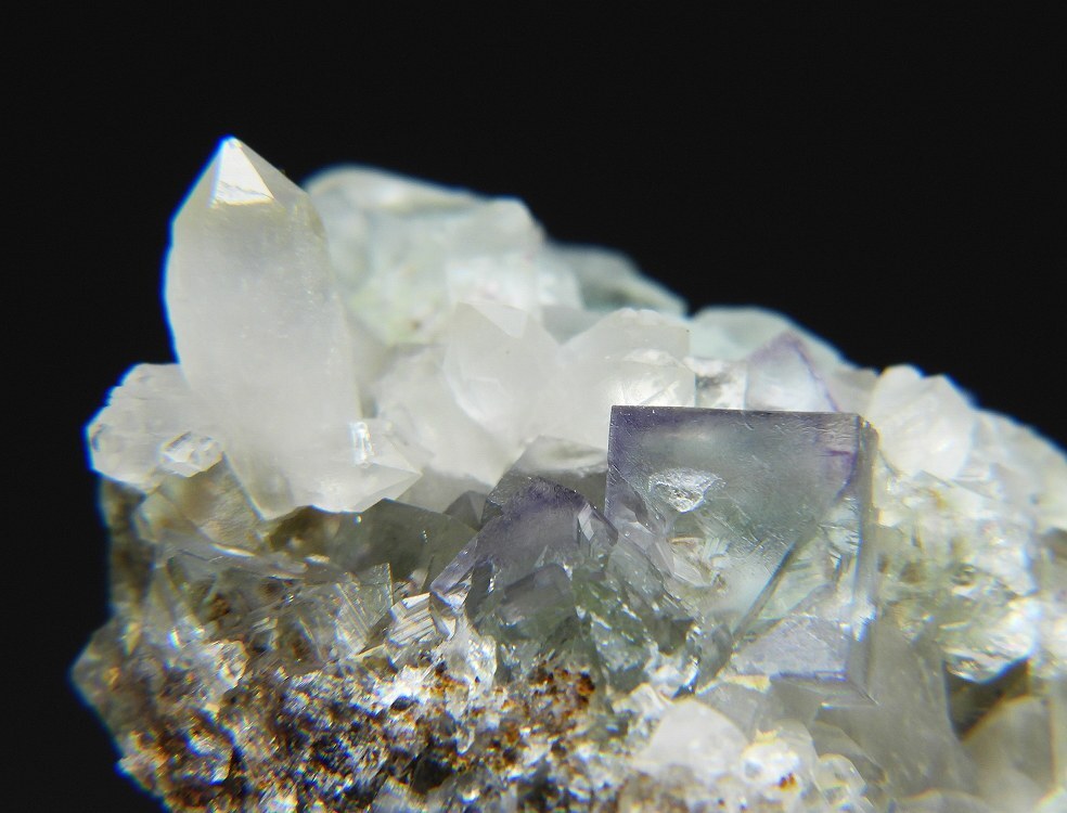 ☆☆ フローライト 蛍石 (蛍光)オコルス産 <ナミビア> NB464 ☆☆拍卖