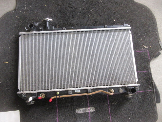 ★⑫R6G8508 SXA16 RAV-4 純正ラジエーター 平成9年車 3SFE 修理やストック等に拍卖