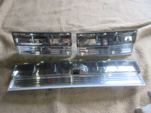 ★⑩R6A7809 CV5W デリカD5 クリアフィニッシャーセット 上段スモーク色 修理やストック等に拍卖