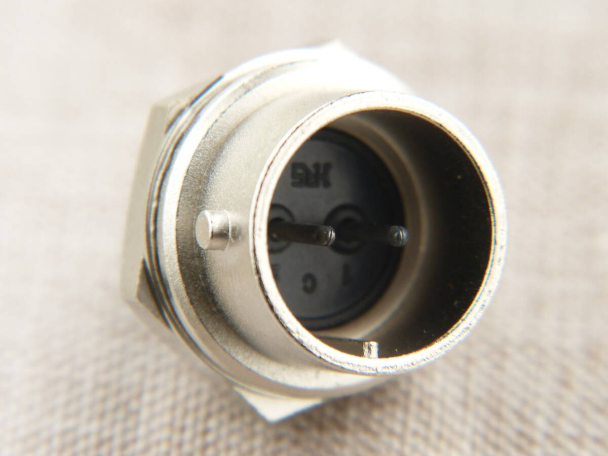 ★☆ヒロセコネクター RM12BRDー2PH 2極オスレセプタクル 未使用品☆★拍卖