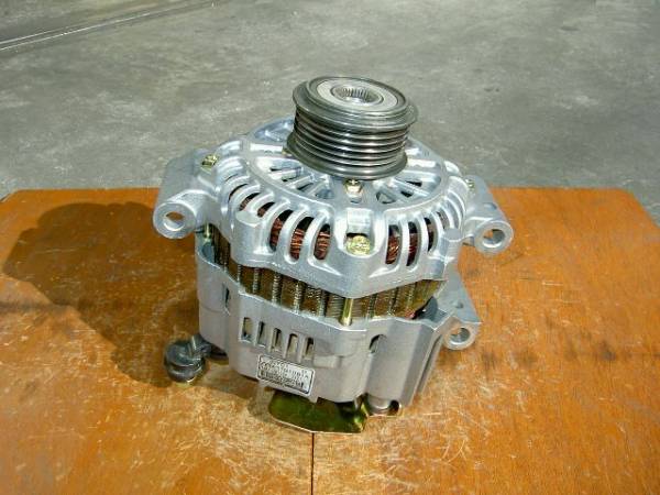 MPV、LW5W用オルタネーター(ダイナモ)リビルト品 A3TB1081、GY01-18-300E拍卖