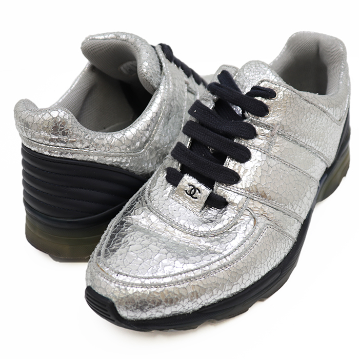 【美品】シャネル G31712 クラックレザー ローカット スニーカー メンズ サイズ 42 銀 紺 クリアソール イタリア製 CHANEL拍卖